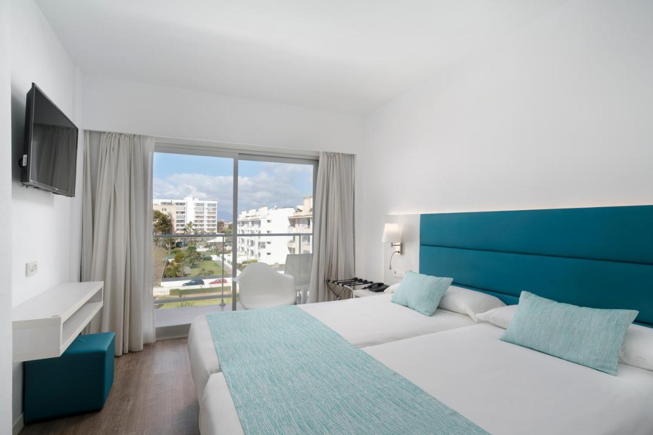 Double Room with Pool View